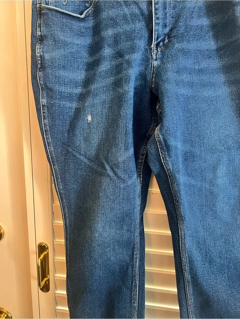 Judy Blue Dark Blue Cropped Raw Hem Jeans - Picture 3 of 4